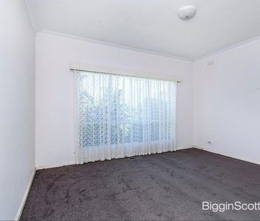 Walk to Everything in Mount Waverley - Photo 2