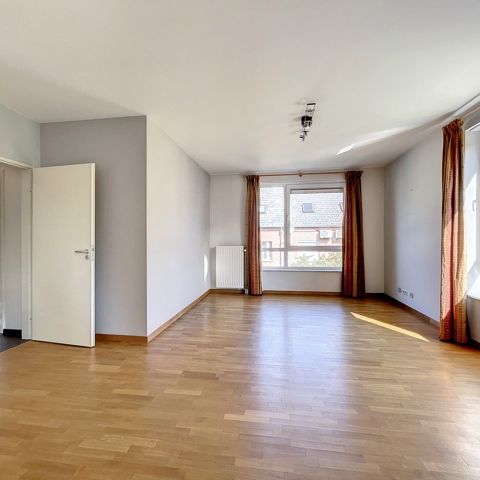 Appartement - à louer - Photo 1