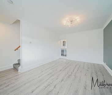 2 bedroom semi-detached house to rent - Photo 2