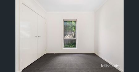 Modern Townhouse in Lake Wendouree - Photo 4