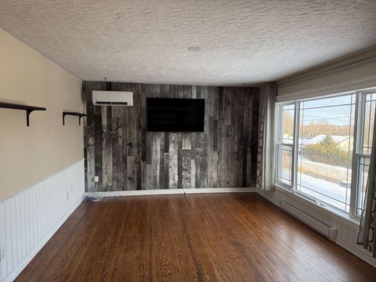 For Lease - 468 Bellevue Street, Peterborough, Ontario - Photo 1