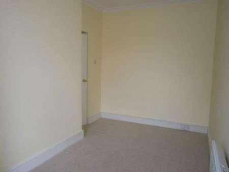 Newbury, Berkshire, RG14 - Photo 2
