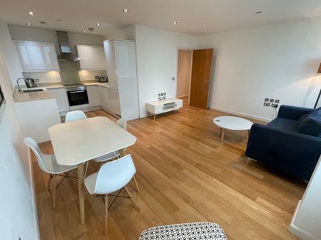 15 Lansdowne Road - Photo 2