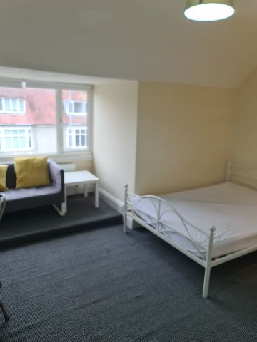 Room in a Shared House, Friars Road, CV1 - Photo 5