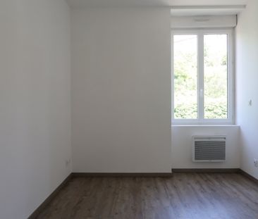 Location Appartement 3 pièces 43m² ST CHAMOND 42400 - Photo 5