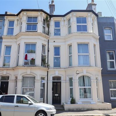 St. Andrews Square, Hastings - Photo 1