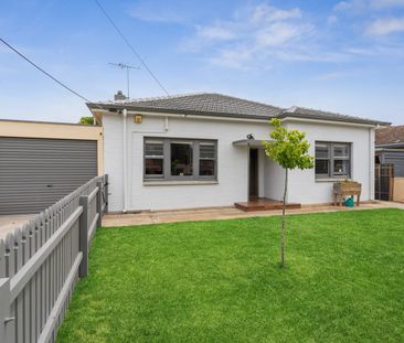 Charming 1940s Art Deco Home! - OPEN TO VIEW TUESDAY 18th NOVEMBER ... - Photo 1