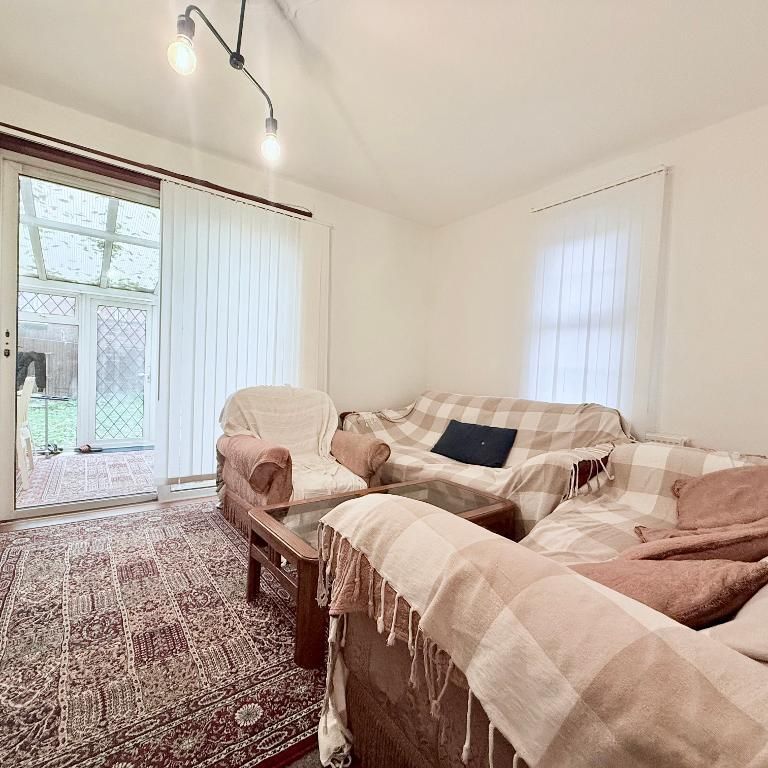 Old Oak Common Lane, East Acton, London, W3 7DT - Photo 1