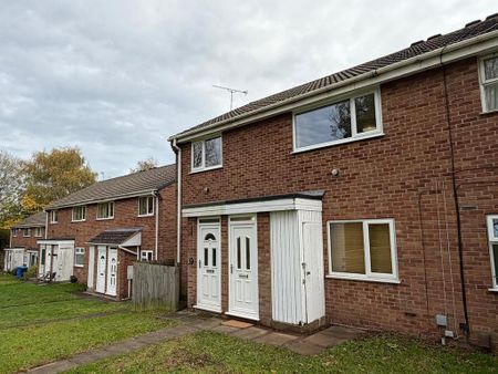 2 bedroom maisonette to rent - Photo 5