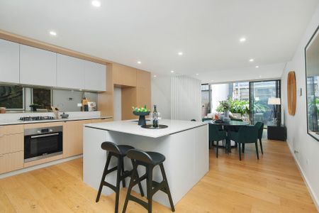 Three Bedroom Terrace with Garage Parking - Offered Unfurnished - Photo 4