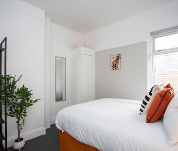 John Street - Photo 4