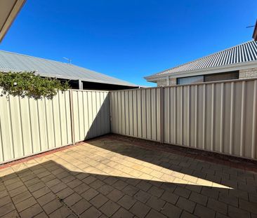 WELL MAINTAINED FAMILY HOME AUSTRALIND - Photo 6