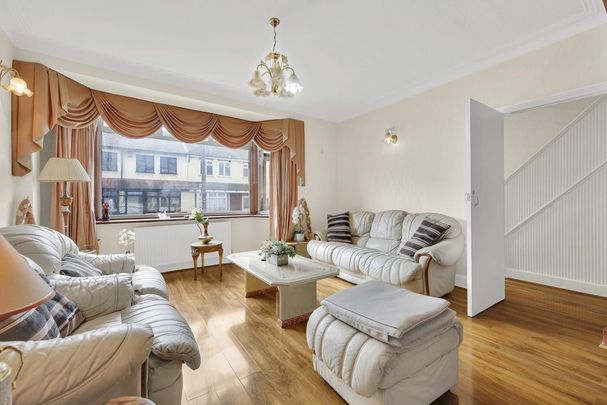 3 bedroom terraced house to rent - Photo 1