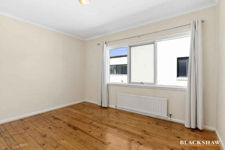 Large home with new kitchen - Photo 5