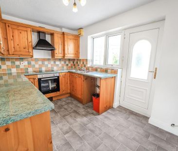 2 bedroom semi-detached house to rent - Photo 6