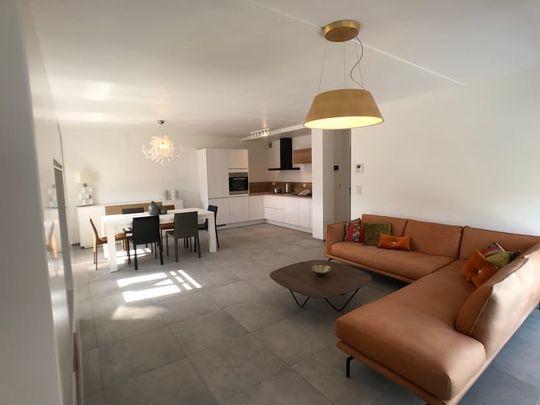 Appartement te huur - Foto 1