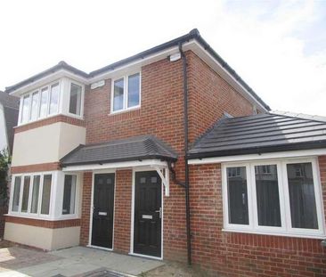 Worple Road, Staines Upon Thames, TW18 - Photo 4