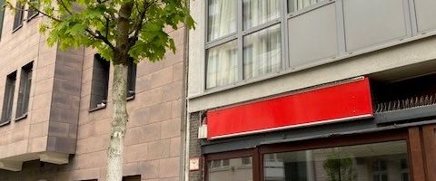 2,5 -Zimmer-Wohnung in Düsseldorf Bilk, Wir legen den Boden Sie tapezieren ... - Photo 1