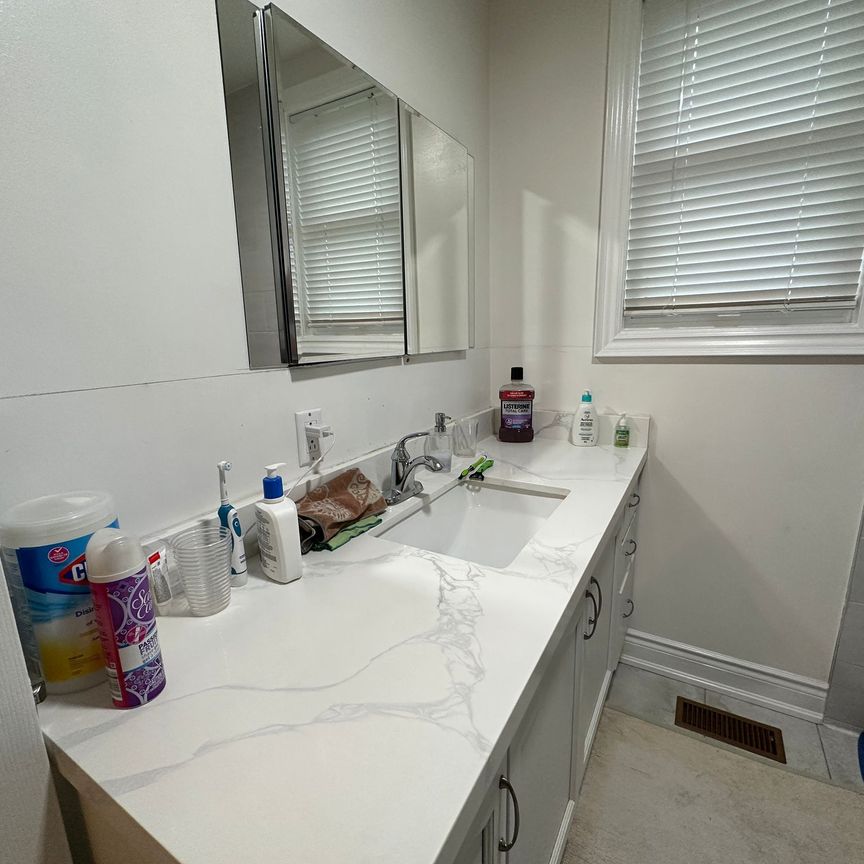 For Lease - 5744 County Rd 90 Road, Springwater, Ontario - Photo 1