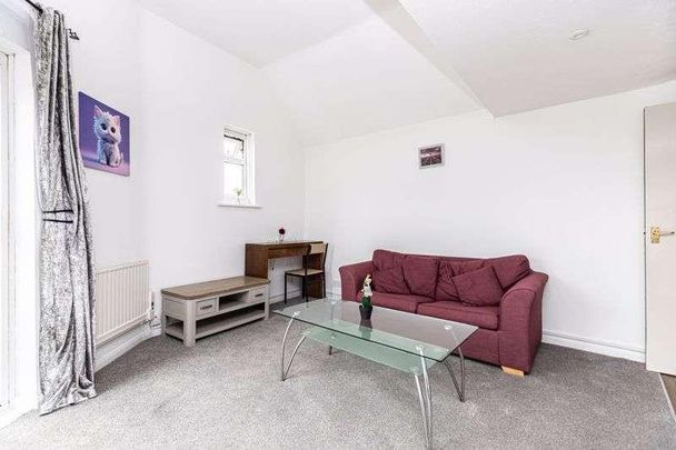 St Michaels Mews, West Hill Place, Bournemouth, BH2 - Photo 1