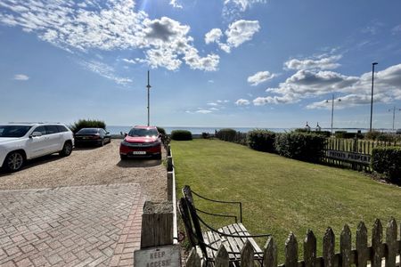 Park Terrace - Photo 2