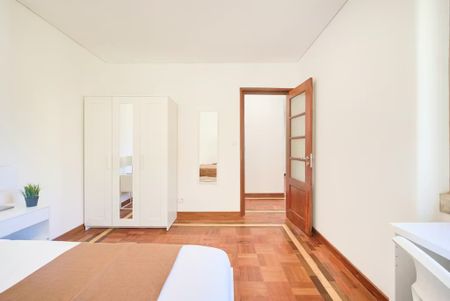 Rua Fialho de Almeida, Lisbon, Lisbon 1070 - Photo 3