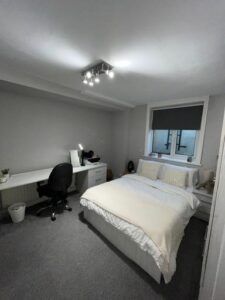 Flat 4 68 Victoria Road, Leeds, LS6 1DL - Photo 2