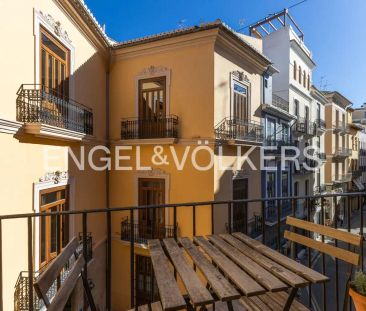 Valencia - Photo 5