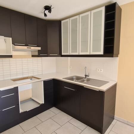 Appartement 2 pièces + cave + parking extérieur - Photo 1