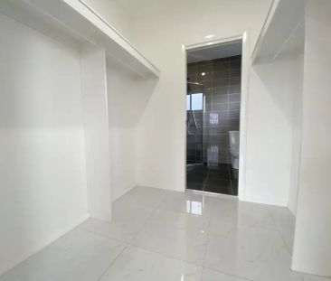 Modern Family Home! - Photo 3