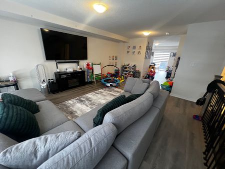 For Lease - 1371 Shankel Road, Oshawa, Ontario - Photo 3