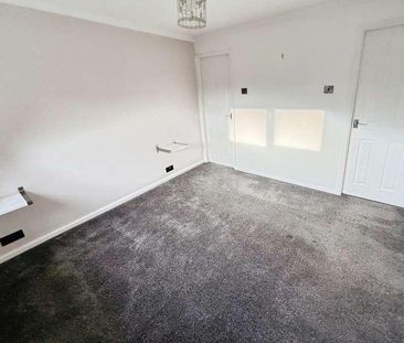 Willowdene Close, Bromley Cross, Bolton, BL7 - Photo 4