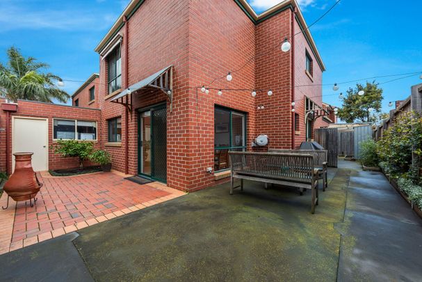 3/369 Napier Street, Strathmore VIC 3041 - Photo 1