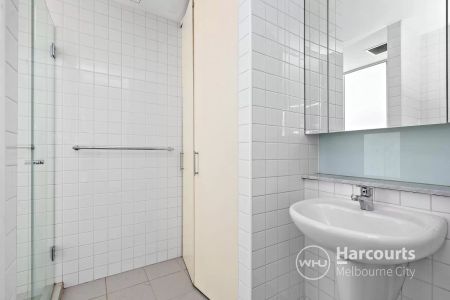 Regent on Collins - Furnished! - Photo 5