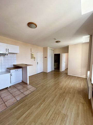 Location Appartement 2 pièces 33m² COGNAC 16100 - Photo 4