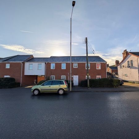 Riverdale Court, King Georges Avenue, Leiston, IP16 - Photo 4