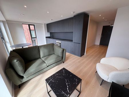 Waterhouse Tower, Dutton Street - Photo 2