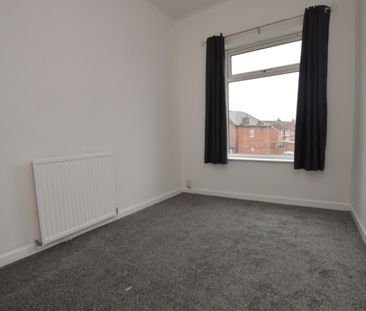 3 Bedroom Terraced House - Photo 6