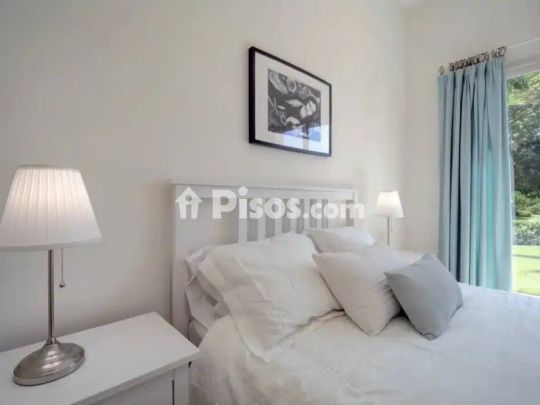 Piso en alquiler en Estepona - Foto 1
