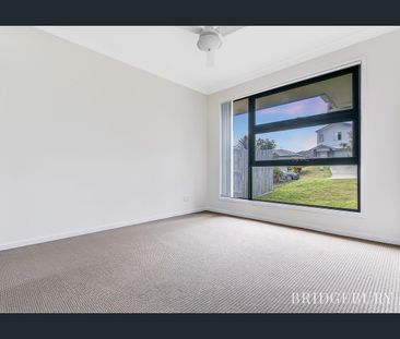 Modern low maintenance home in Perfect Location - Photo 5