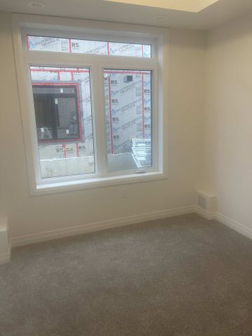 For Lease - 40 Thatcher Drive, Guelph, Ontario - Photo 3