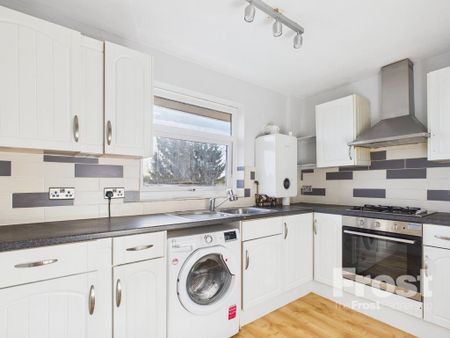 2 bedroom maisonette to rent - Photo 3