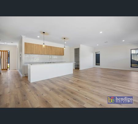 7 Glencoe St, Kennington, Vic 3550 - Photo 2