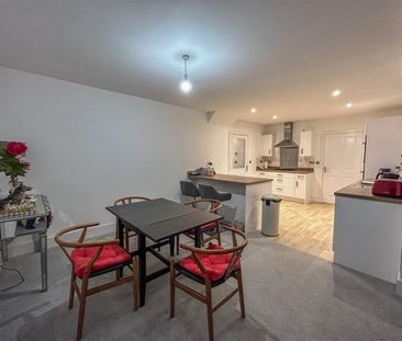 3 Bedroom House - Photo 1