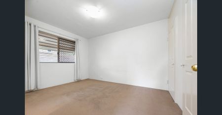 Stylish One-Bedroom Apartment in the Heart of Coorparoo - Photo 2