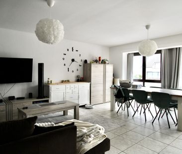 Ruim appartement met twee slaapkamers en carport - Marcel Vastgoed - Photo 2