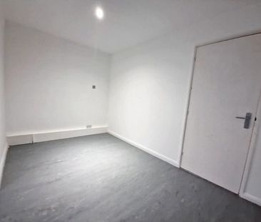 studio to rent Hewett House, Hewett Close, Fareham, PO14 - Photo 2