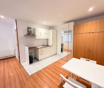 Location Appartement 1 pièce 21m² LILLE 59000 - Photo 2