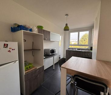 Location Appartement 4 pièces 77m² - Photo 3