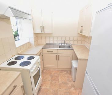 1 bedroom end of terrace house to rent - Photo 2